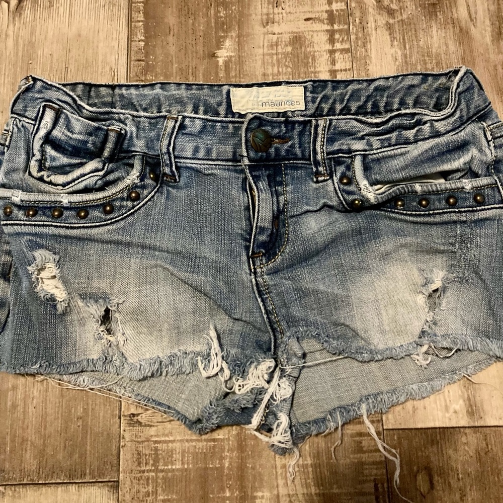 Maurices Cut Off Denim Shorts Sz 9/10